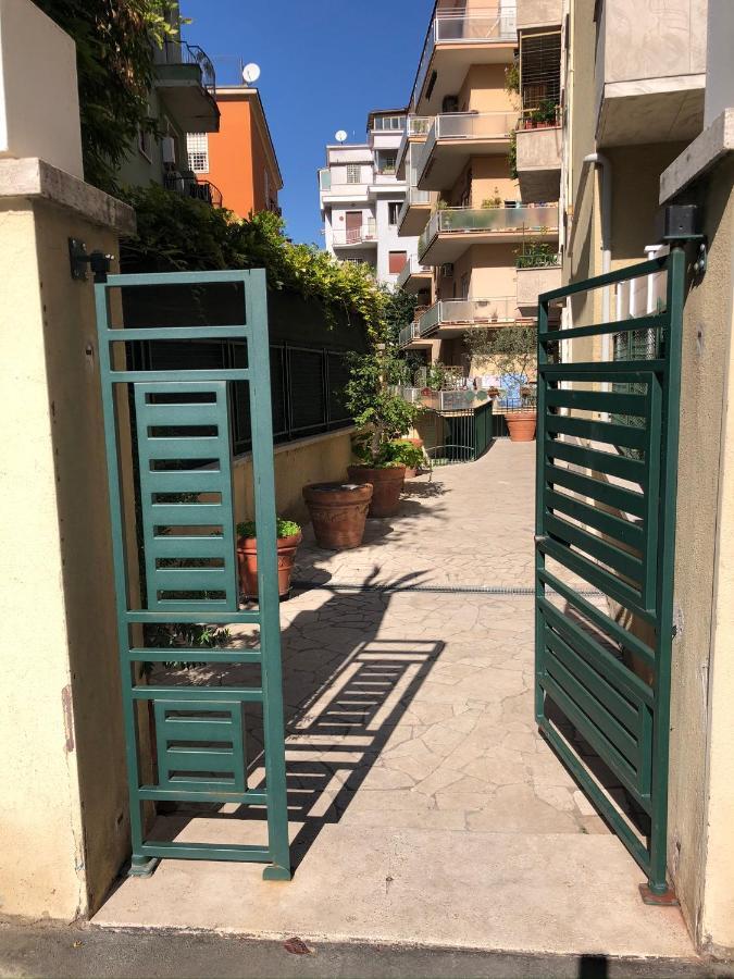 Viaggio Da Bea Al Gianicolo Apartment Rome Bagian luar foto